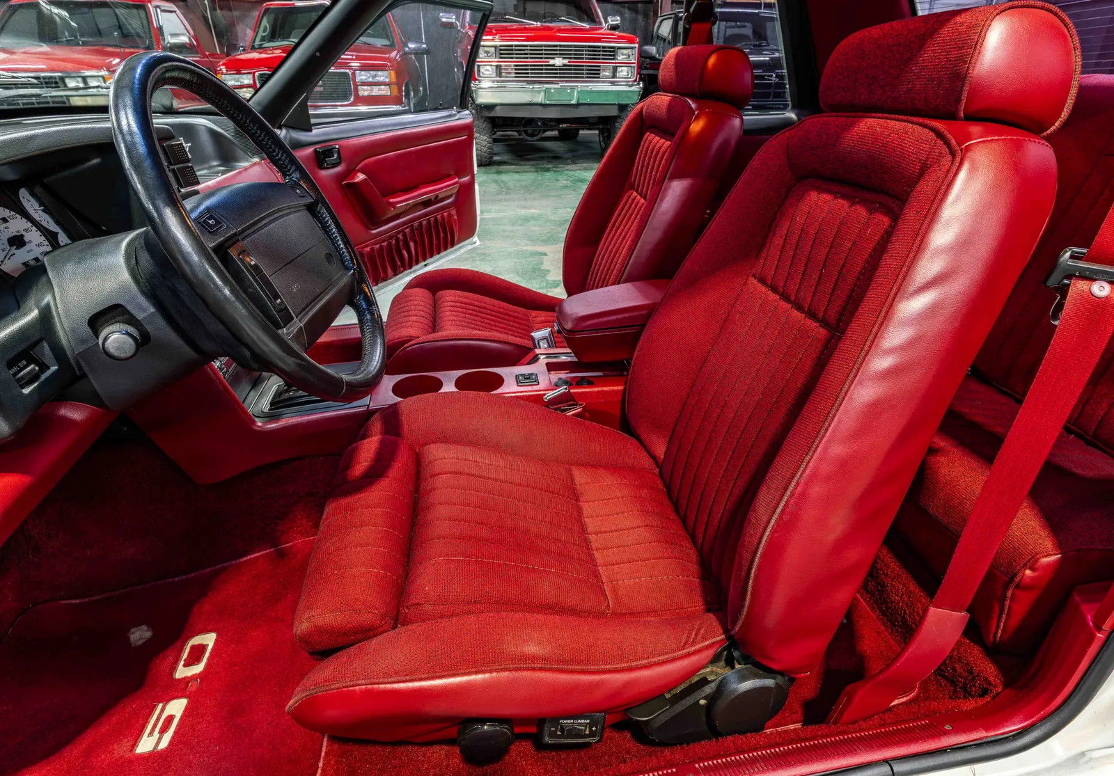 12_1991-Ford-Mustang-Oxford White-107446--45.jpg